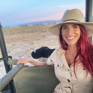 Meet your Posher, Elizabeth